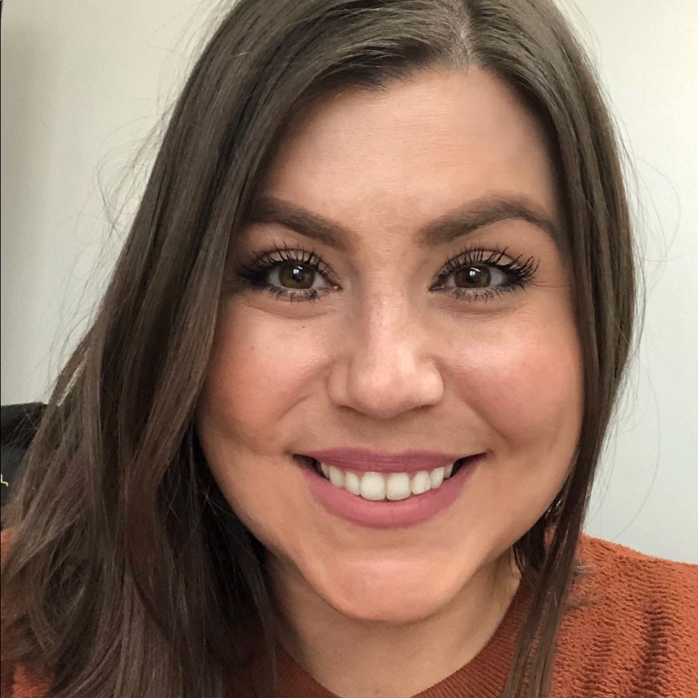 Meet your Posher, Ashley